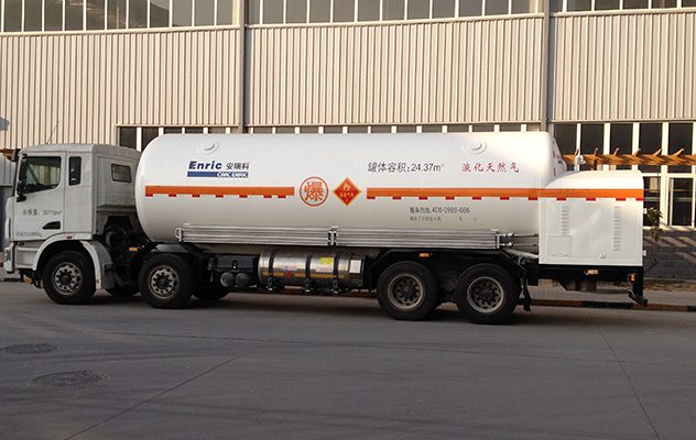 液化天然氣罐車反光標(biāo)識(shí) 液化天然氣罐車反光標(biāo)識(shí)